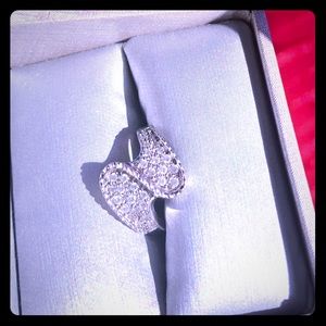 14k White Gold Diamond Cluster Ring